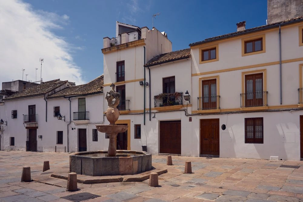 plaza del potro cordoba spain Historic Plaza del Potro with its Renaissance fountain and traditional buildings in Córdoba, Spain
